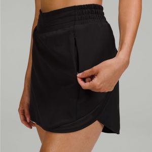 Hotty hot high rise skirt size 4 never worn